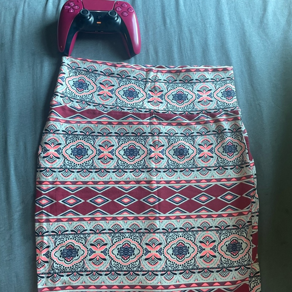 Charlotte Russe Patterned Pink and Blue Women's Skirt Medium
